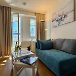 348, Seepark شقة