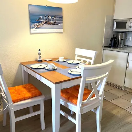 348, Seepark Apartment *