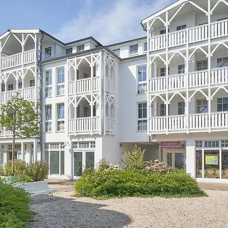 348, Seepark Apartment *