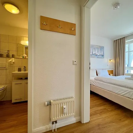 348, Seepark *