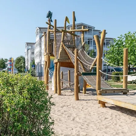 348, Seepark